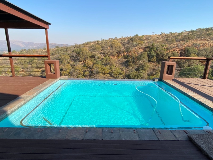 5 Bedroom Property for Sale in Waterkloof A H North West